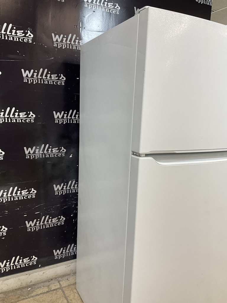 Frigidaire Used Refrigerator Top and Bottom 30x66 (White) 