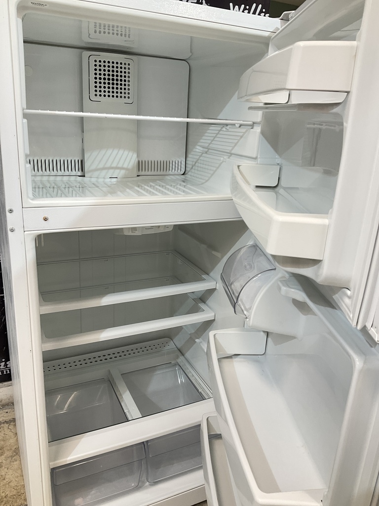 Ge Used Refrigerator Top and Bottom 28x61 1/2” (White) 