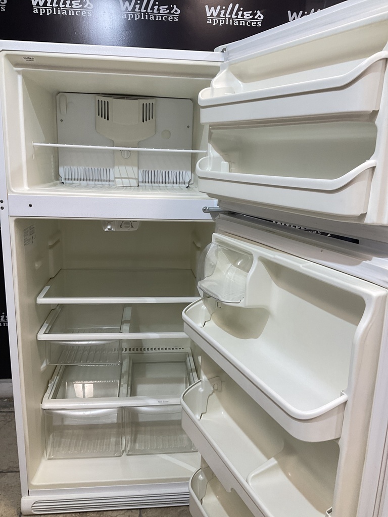 Frigidaire Used Refrigerator Top and Bottom 30x66 (White) 