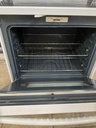 Ge Used Electric Stove 220volts (40/50 AMP) 30inches {3 prong} (White) 