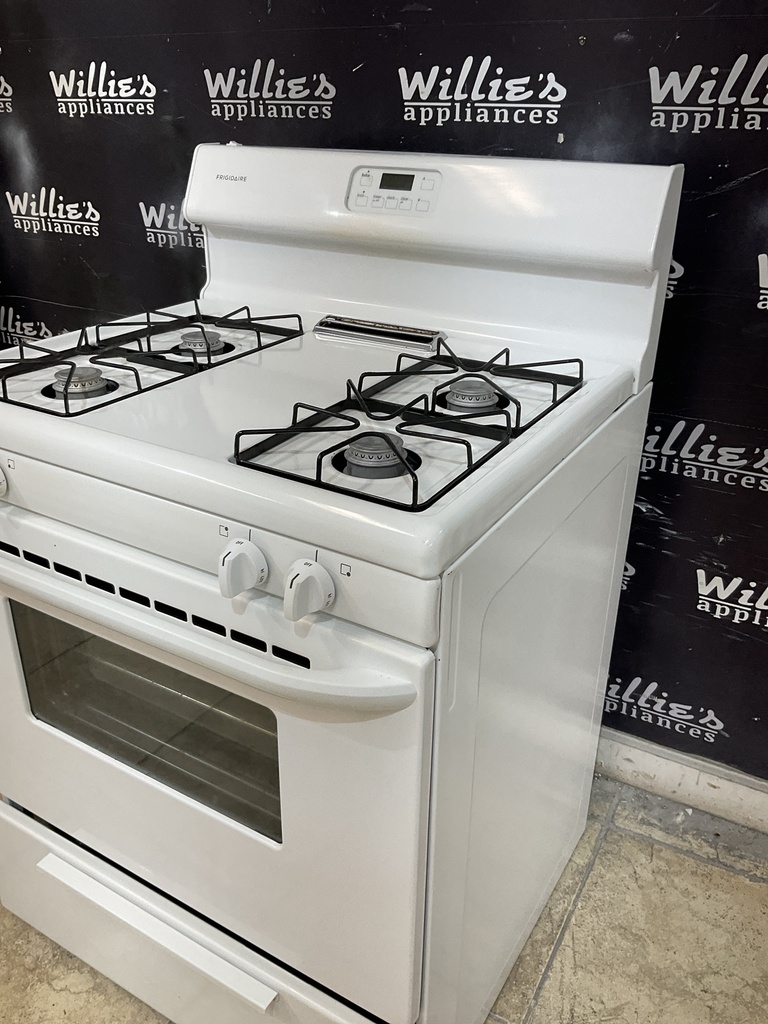 Frigidaire Used Natural Gas Stove 30inches (White) 
