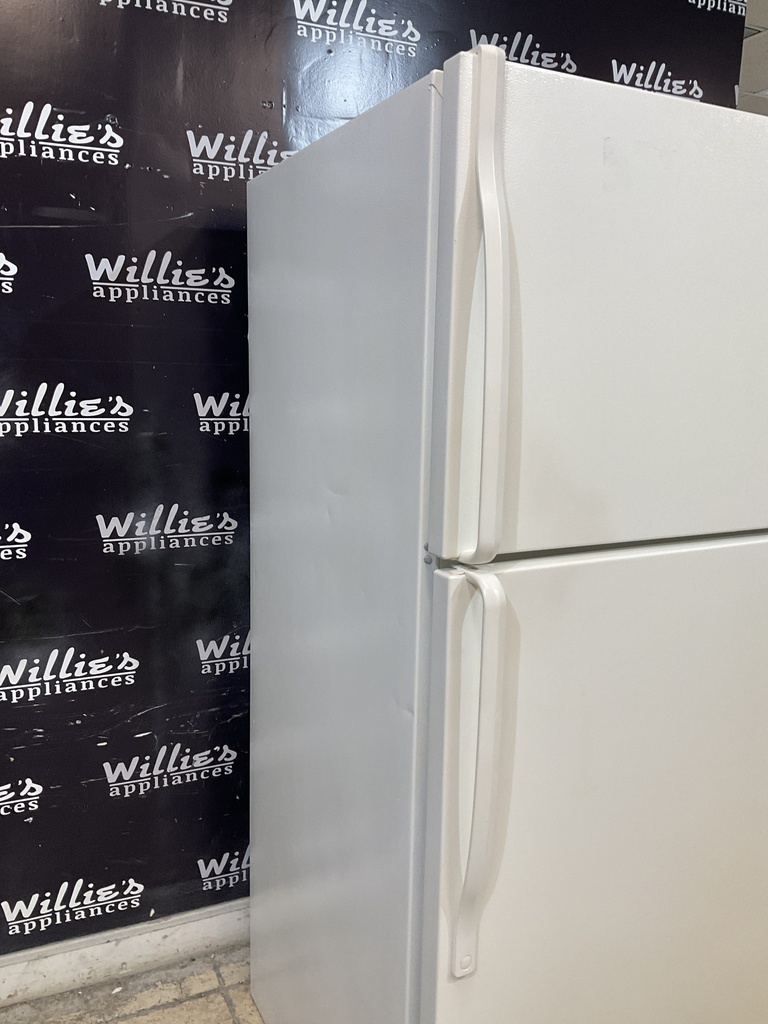 Whirlpool Used Refrigerator Top and Bottom 33x66 (White) 