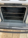 Whirlpool Used Electric Stove 220volts (40/50 AMP) 30inches {3 prong} (white/black) 