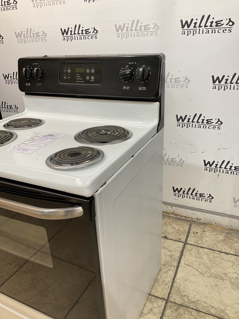 Frigidaire Used Electric Stove 220volts (40/50 AMP) 30inches {3 prong} (White/black) 
