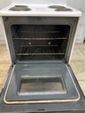 Frigidaire Used Electric Stove 220volts (40/50 AMP) 30inches {3 prong} (White/black) 