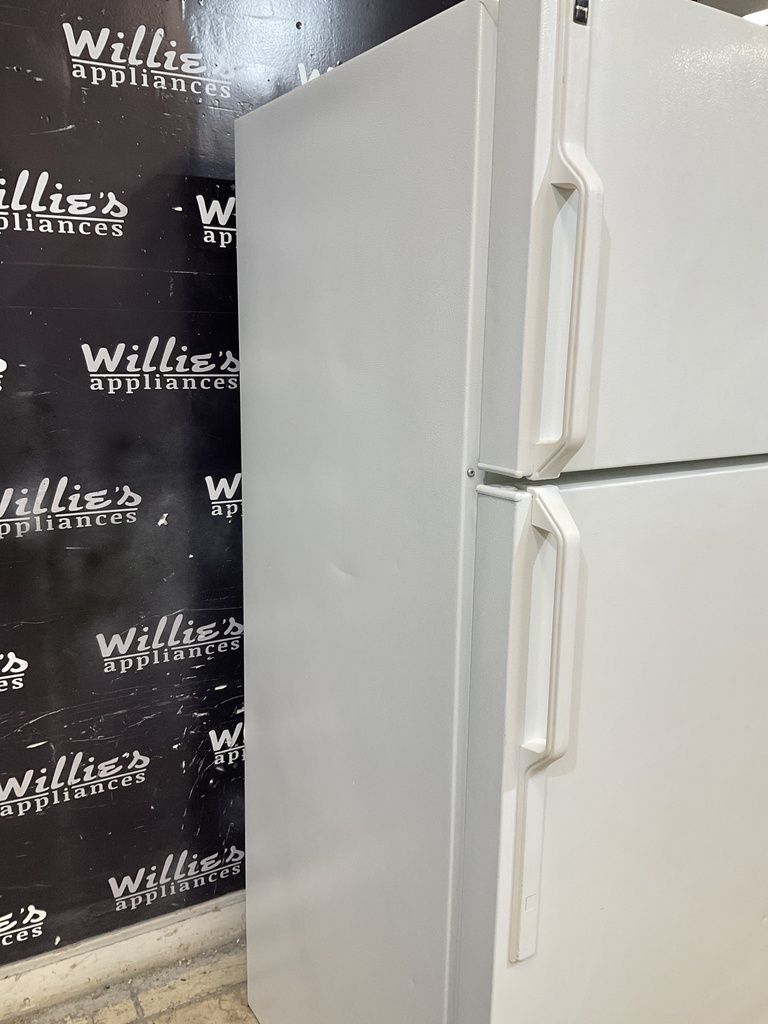 Hotpoint Used Refrigerator Top and Bottom 28x64 1/2” (White) 