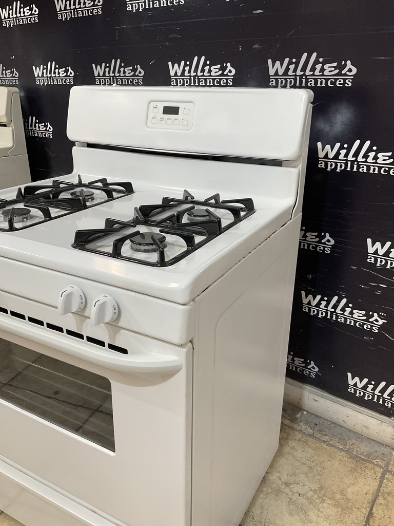 Frigidaire Used Natural Gas Stove 30inches (White) 