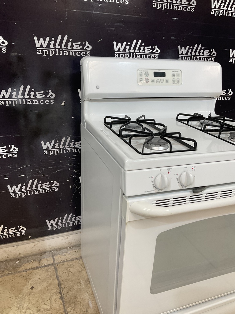 Ge Used Natural Gas Stove 30inches (White) 