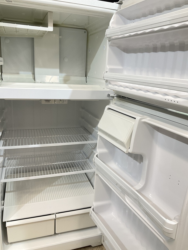 RCA Used Refrigerator Top and Bottom 28x61 1/2 (White) 