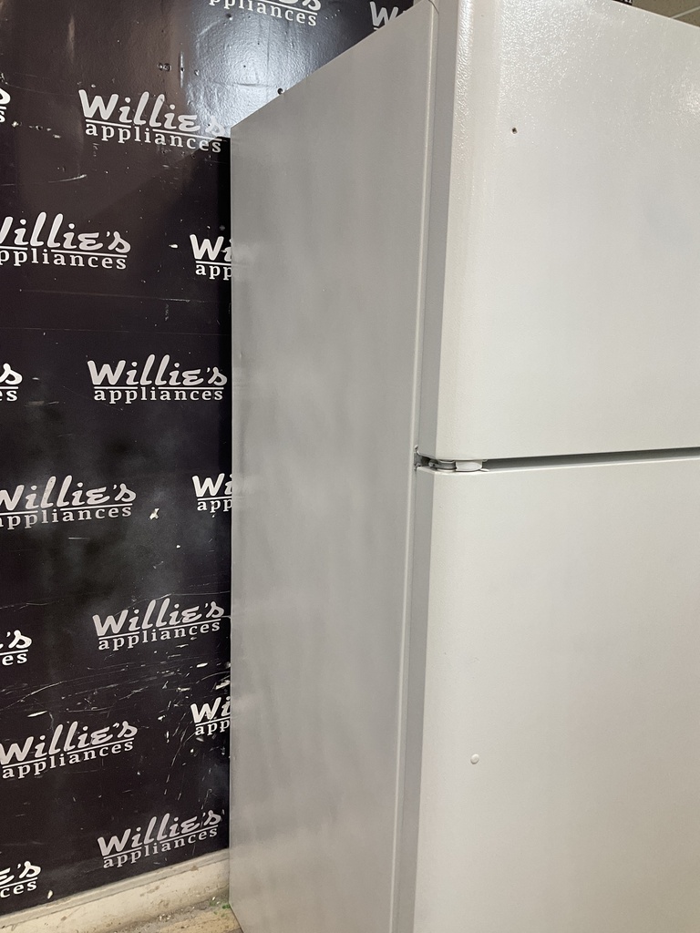 Frigidaire Used Refrigerator Top and Bottom 30x69 (White) 