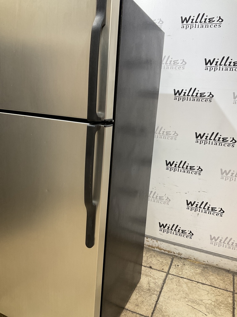 Ge Used Refrigerator Top and Bottom 28x64 1/2” (Stainless Steel)