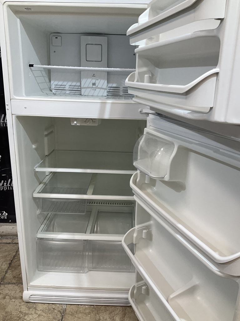 White Westinghouse Used Refrigerator Top and Bottom 30x66 (White) 