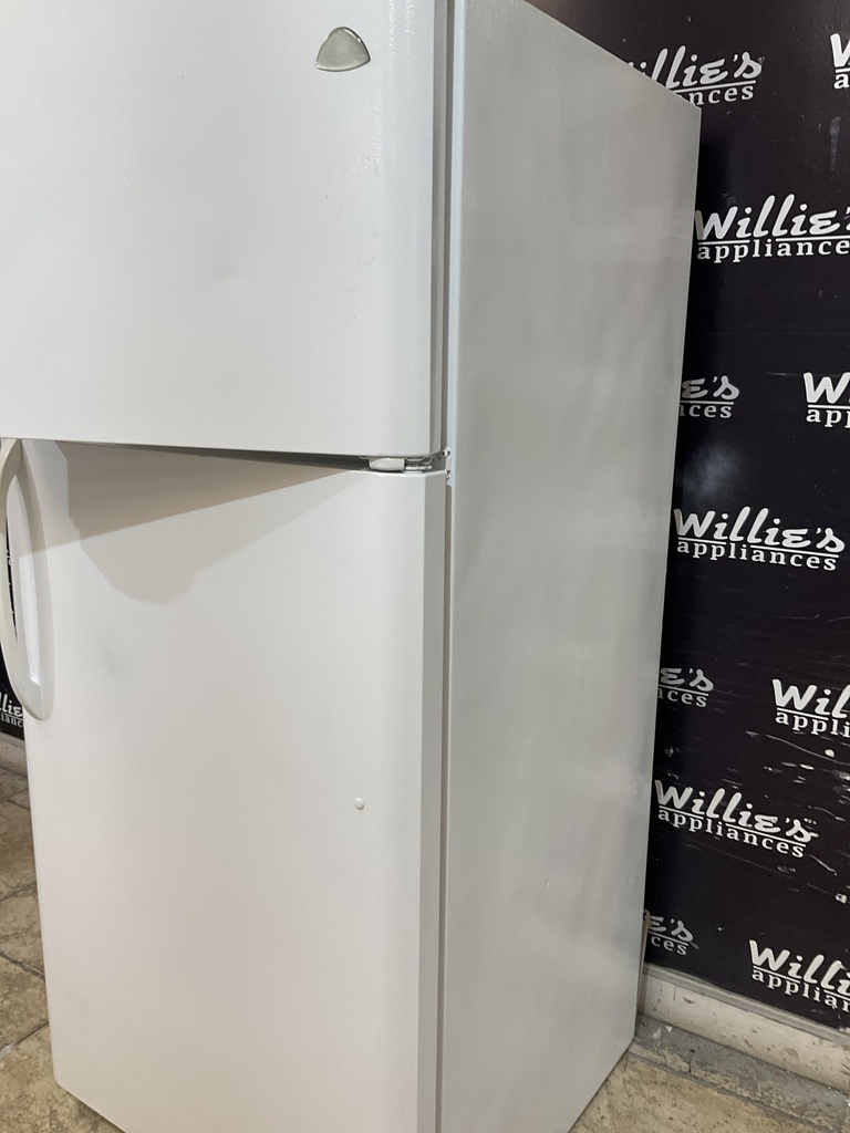 White Westinghouse Used Refrigerator Top and Bottom 30x66 (White) 
