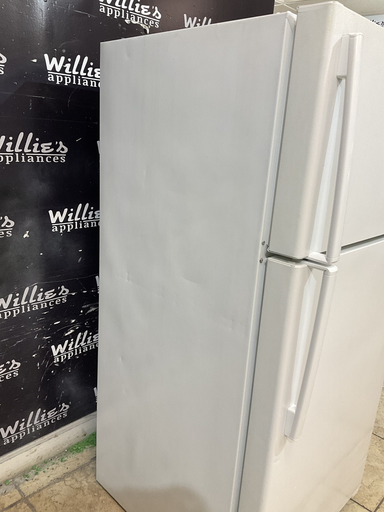Ge Used Refrigerator Top and 28x61 1/2” (White) 