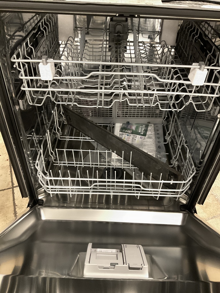 Lg New Open Box Dishwasher 24inches (stainless steel) 