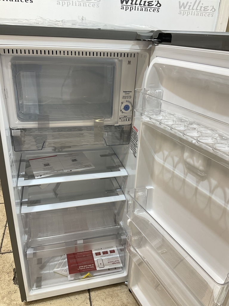 Lg New Open Box Mini Refrigerator With Freezer Single Door 21x44 1/2” (Stainless Steel) 