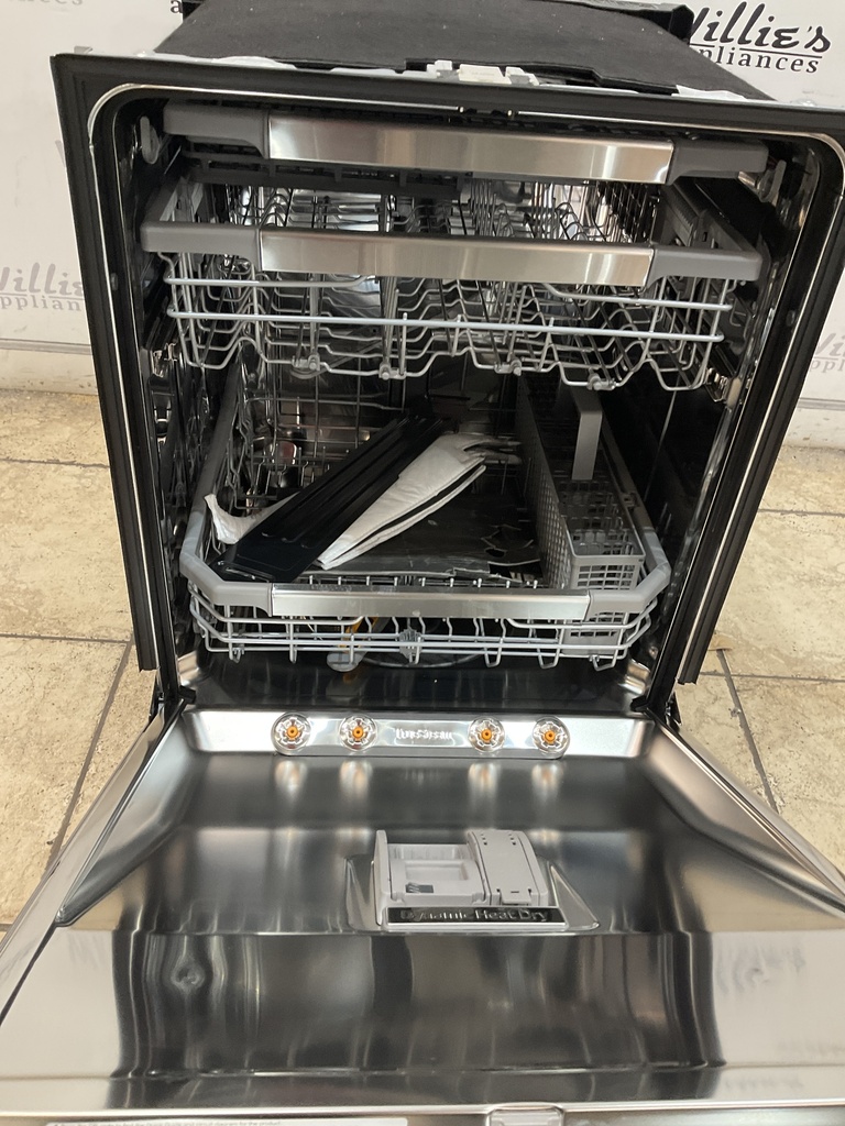 Lg New Open Box Dishwasher 24inches (Stainless Steel) 