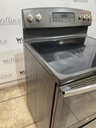 Ge Used Electric Stove 220volts (40/50 AMP) 30inches {3 prong} (Stainless steel)
