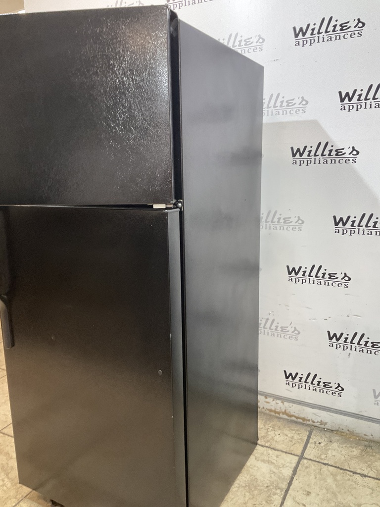 Ge Used Refrigerator Top and Bottom 28x64 1/2” (black) 