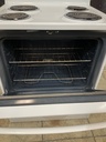 Ge Used Electric Stove 220volts (40/50 AMP) 30inches {3 prong} (white) 