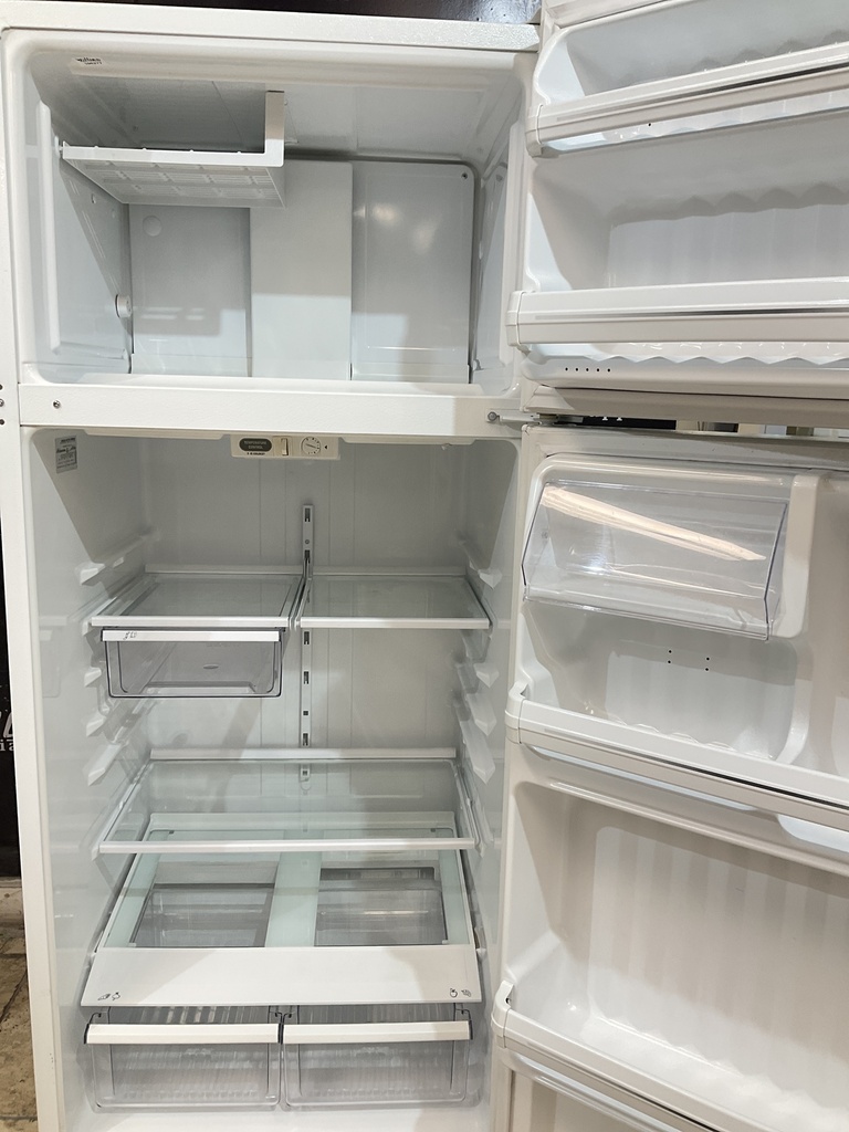 Ge Used Refrigerator Top and Bottom 28x67 1/2” (White) 