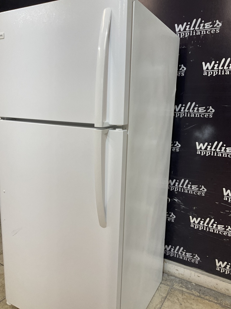 Frigidaire Used Refrigerator Top and Bottom 30x66 (White) 