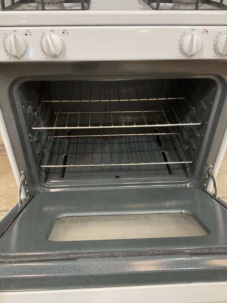 Ge Used Gas Propane Stove 30inches (white) 