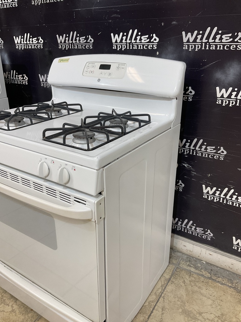 Ge Used Gas Propane Stove 30inches (white) 