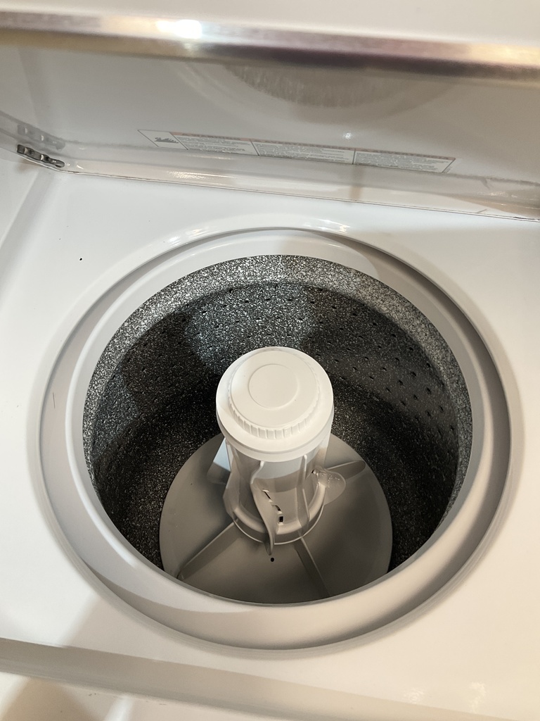 Whirlpool Used Electric Unit Stackable 220volts (30 AMP) 24x71 1/2”  {4 prong} (White)