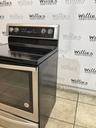 Whirlpool Used Electric Stove 220volts (40/50 AMP) 30inches {4 prong} (Stainless steel) 