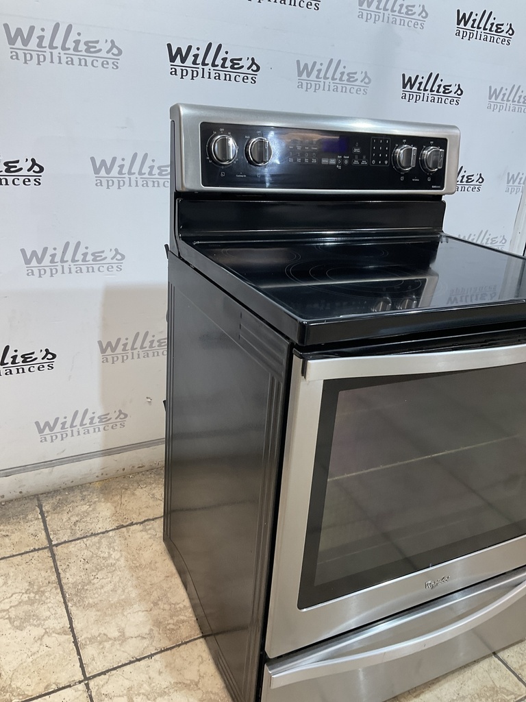 Whirlpool Used Electric Stove 220volts (40/50 AMP) 30inches {4 prong} (Stainless steel) 