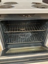 Ge Used Electric Stove 30inches {no cord} (White) 