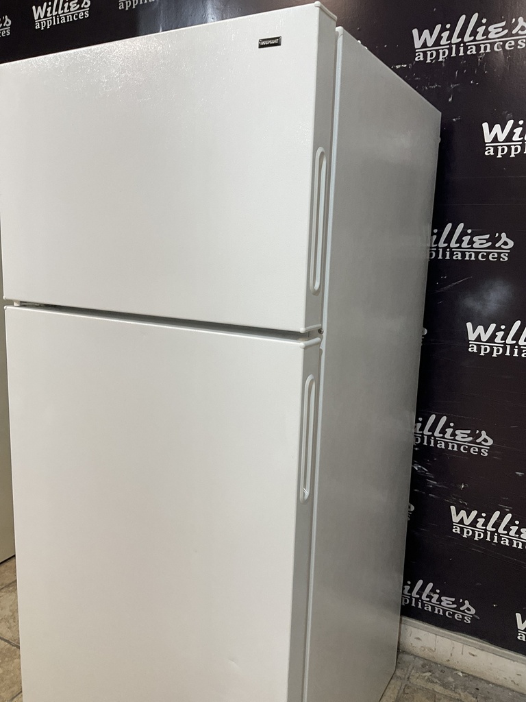 Hotpoint Used Refrigerator Top and Bottom 28x61 1/2” (white) 
