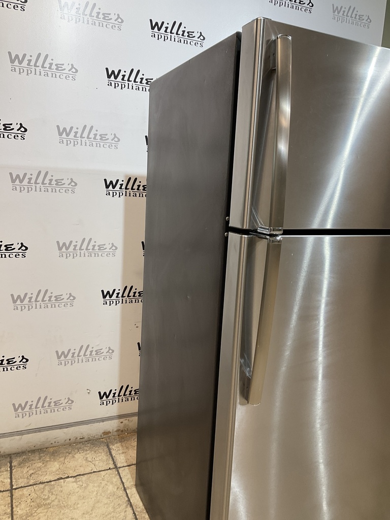 Ge Used Refrigerator Top and Bottom 28x67 (Stainless Steel) 