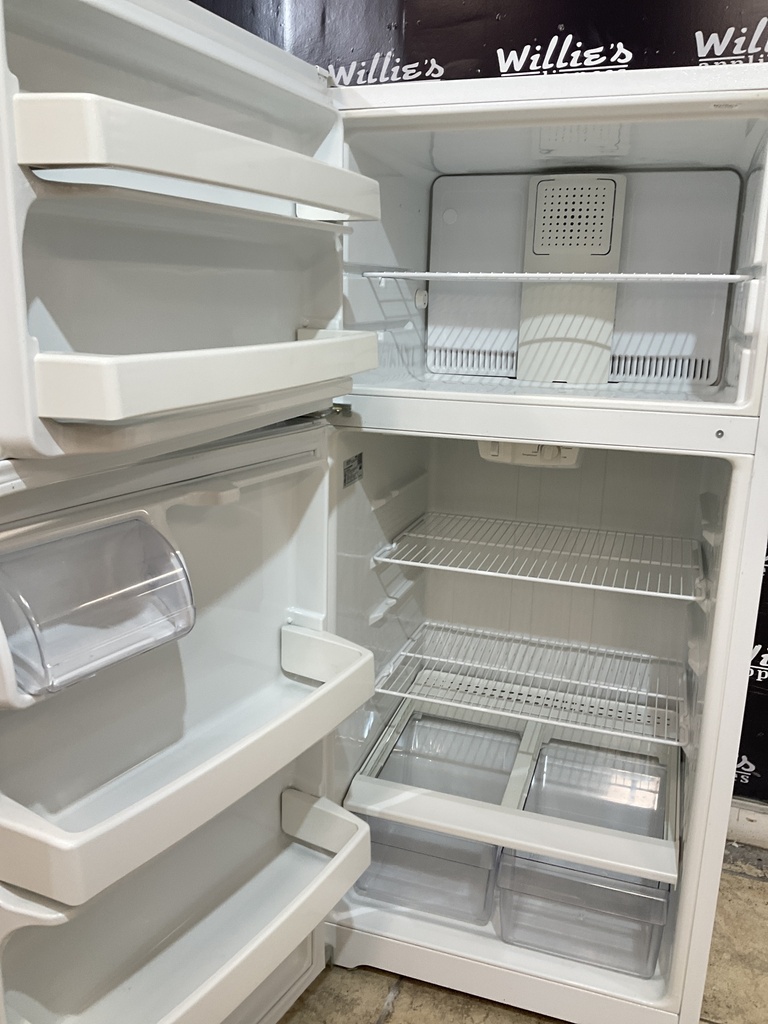 Hotpoint Used Refrigerator Top and Bottom 28x61 1/2” (White) 