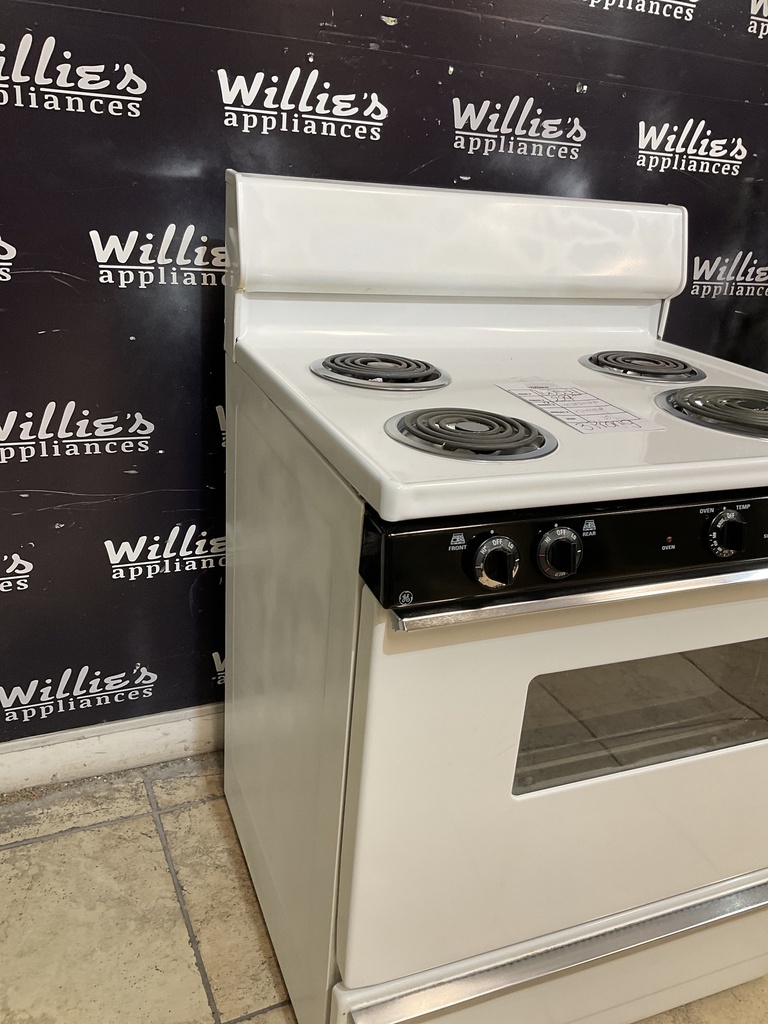 Ge Used Electric Stove 220volts (40*50 AMP) 30inches {3 prong} (White) 