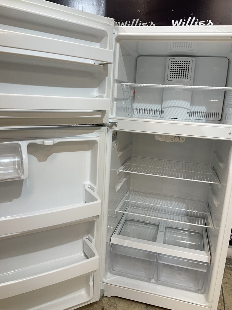 Hotpoint Used Refrigerator Top and Bottom 28x61 1/2” (white) 