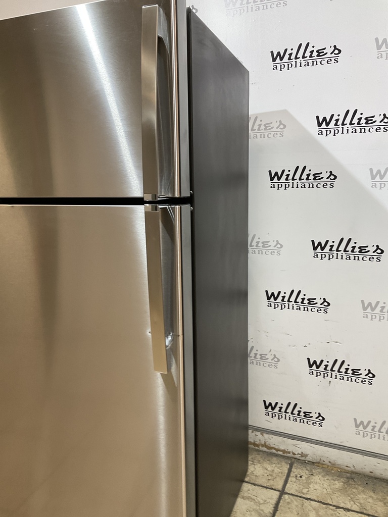 Ge Used Refrigerator Top and Bottom 28x67 (Stainless Steel) 