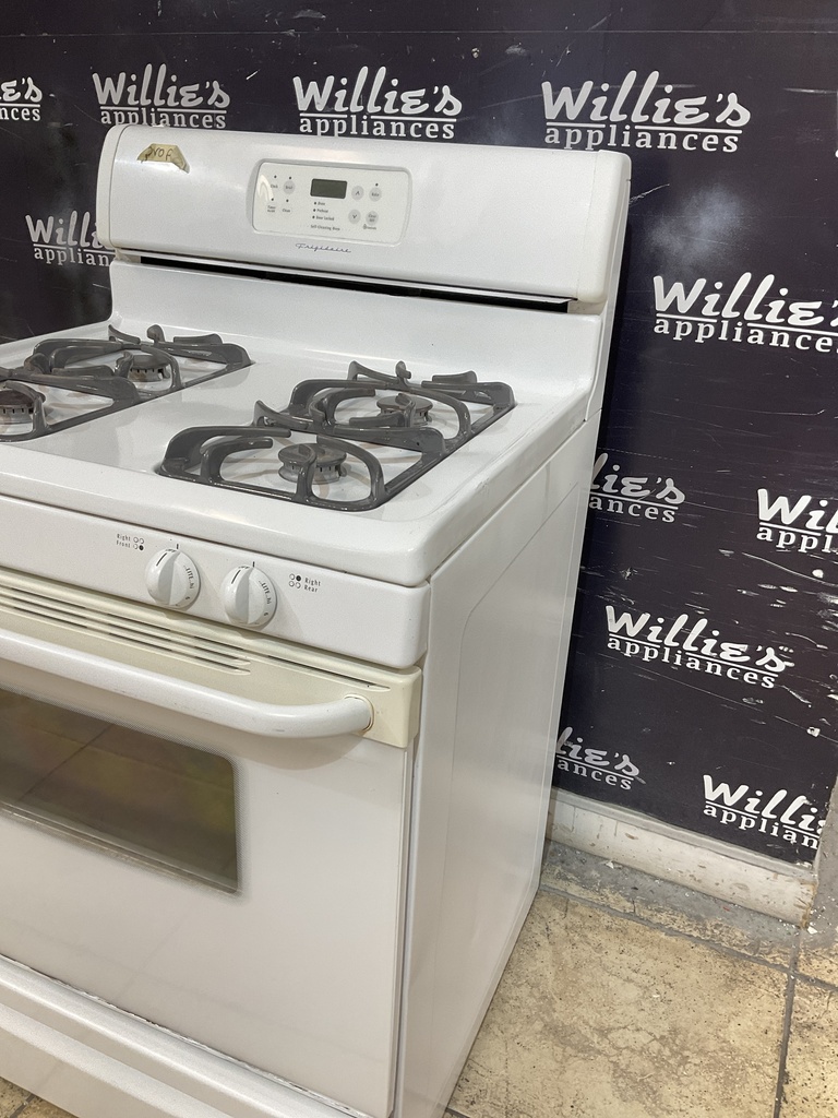 Frigidaire Used Gas Propane Stove 30 inches (white) 
