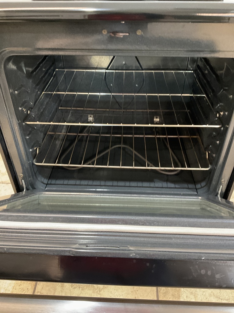 Frigidaire Used Electric Stove 220volts (40/50 AMP) 30inches {no cord} (Stainless steel) 