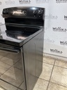 Ge Used Electric Stove 220volts (40/50 AMP) 30inches {3 prong} (Black) 