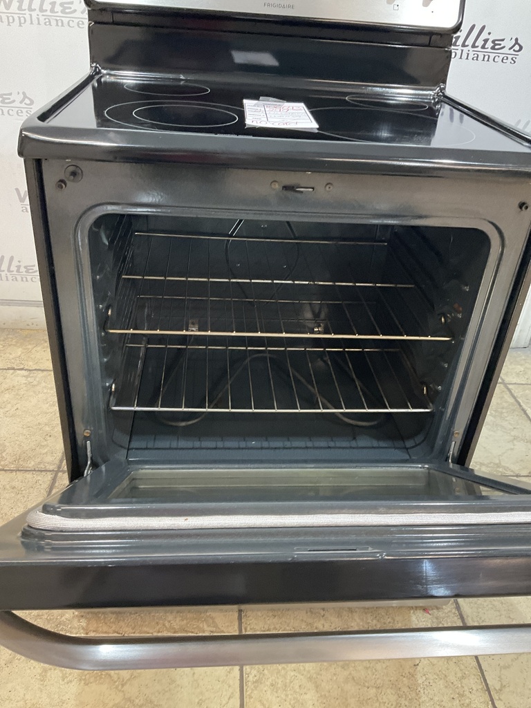 Frigidaire Used Electric Stove 220volts (40/50 AMP) 30inches {no cord} (Stainless steel) 