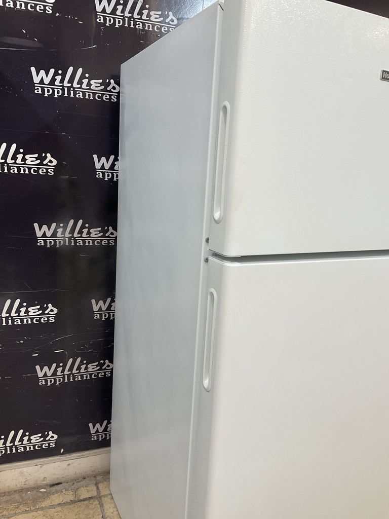 Hotpoint Used Refrigerator Top and Bottom 28x61 1/2” (White) 