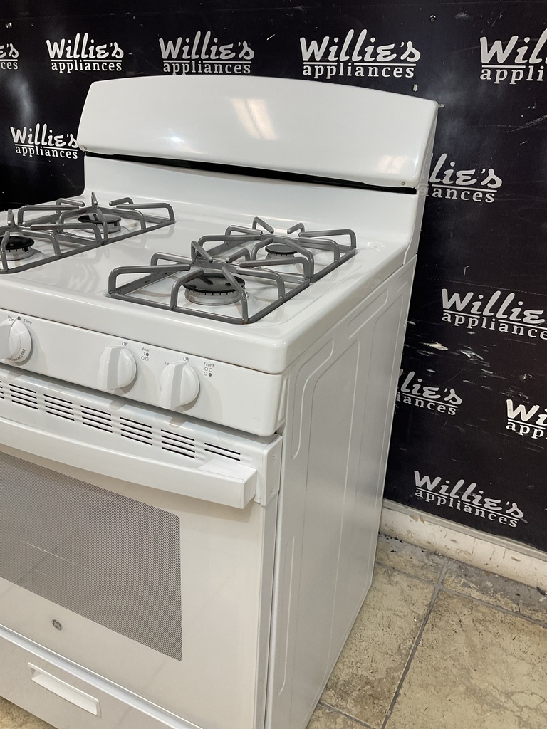 Ge Used Natural Gas Stove 30inches (White) 