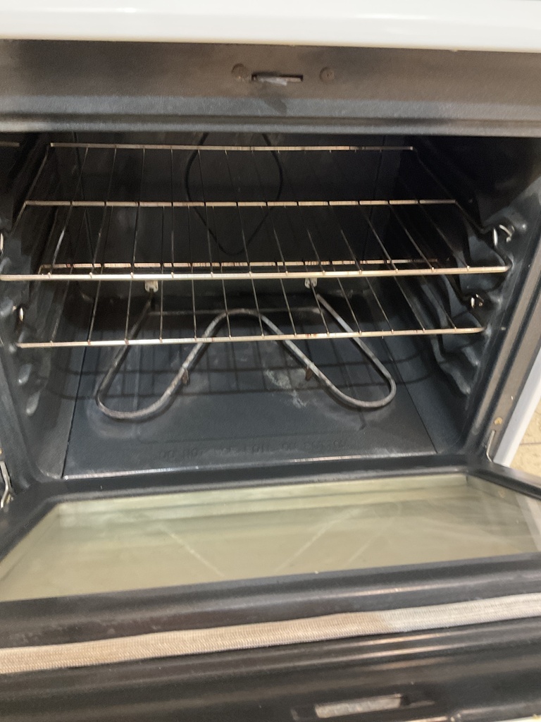 Frigidaire Used Electric Stove 220volts (40/50 AMP) 30inches {no cord} (white) 