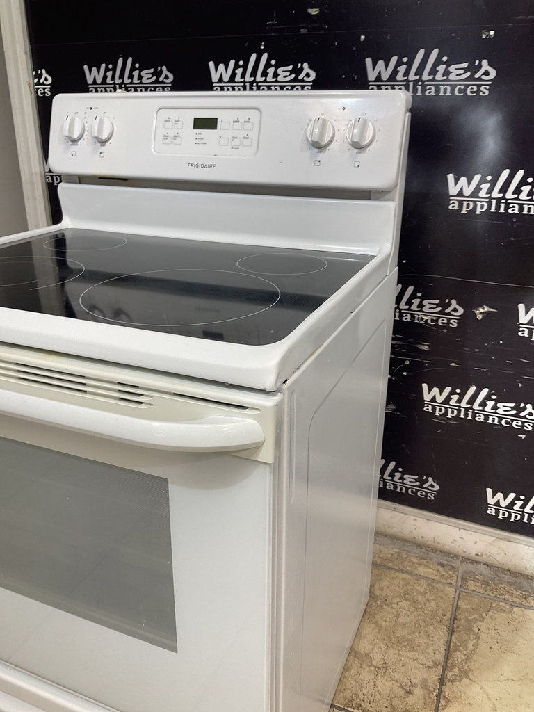 Frigidaire Used Electric Stove 220volts (40/50 AMP) 30inches {no cord} (white) 