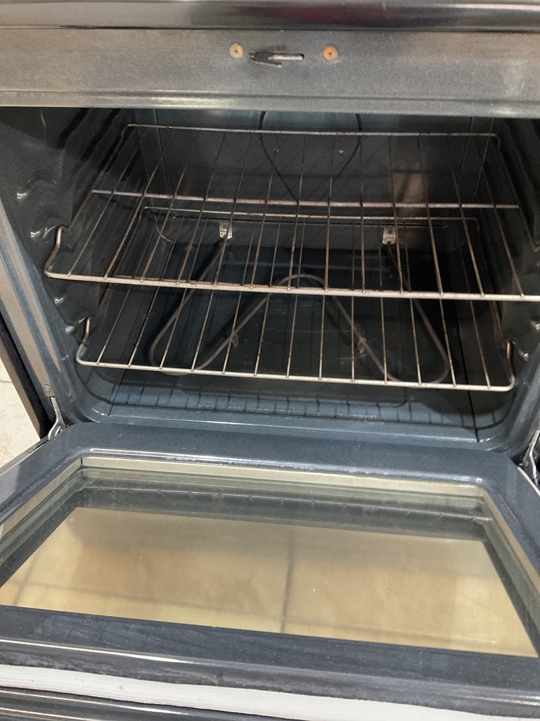 Frigidaire Used Electric Stove 220volts (40/50 AMP) 30inches {no cord} (stainless steel) 