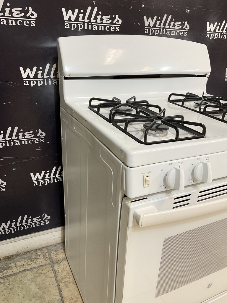 Ge Used Natural Gas Stove 30inches (White)