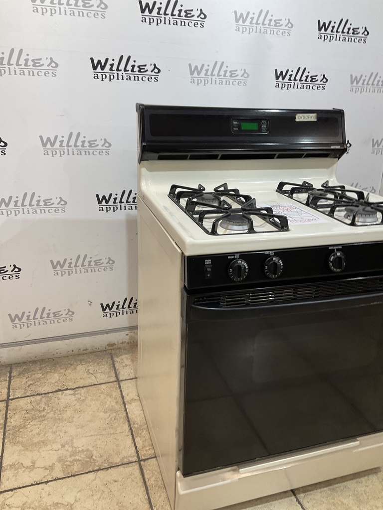 Hotpoint Used Gas Propane Stove 30inches (bisque/black) 