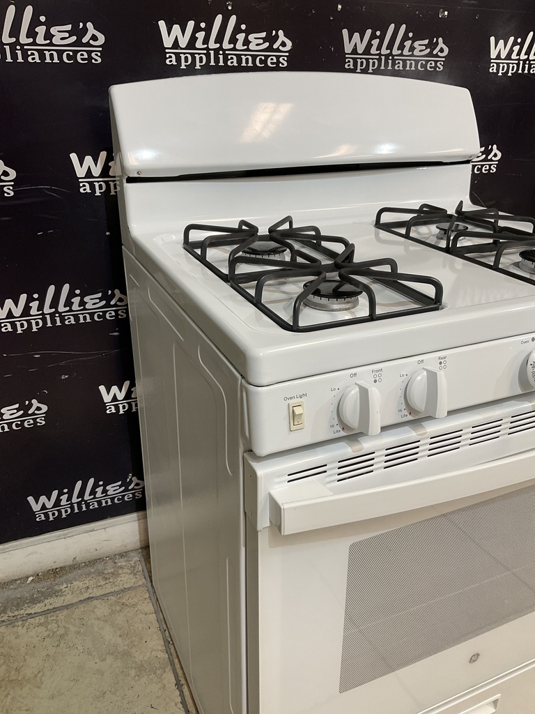 Ge Used Natural Gas Stove 30inches (White) 